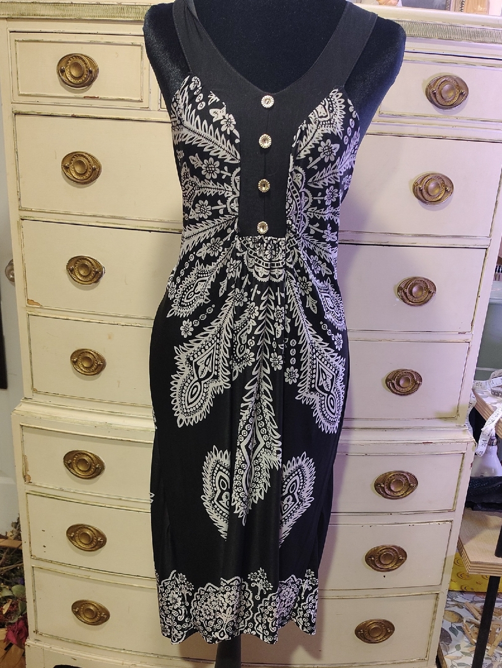 Black & White Paisley Midi Dress with Button Detail